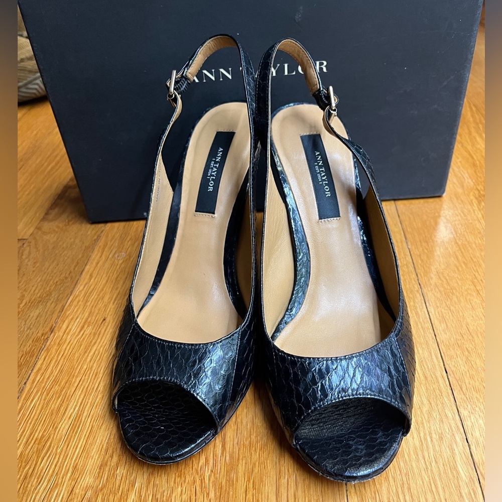 Ann Taylor Perfect Peeptoe Sling Heels, Size 7M